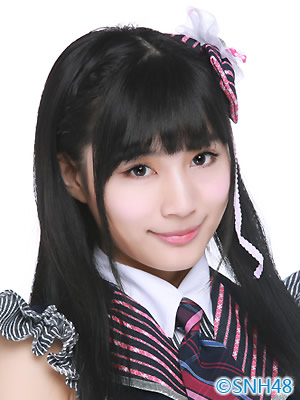 ファイル:2015年SNH48プロフィール 徐晨辰.jpg
