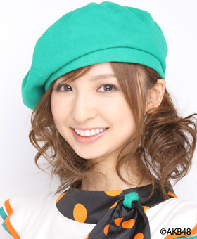 ファイル:2008年AKB48プロフィール 篠田麻里子 2.jpg