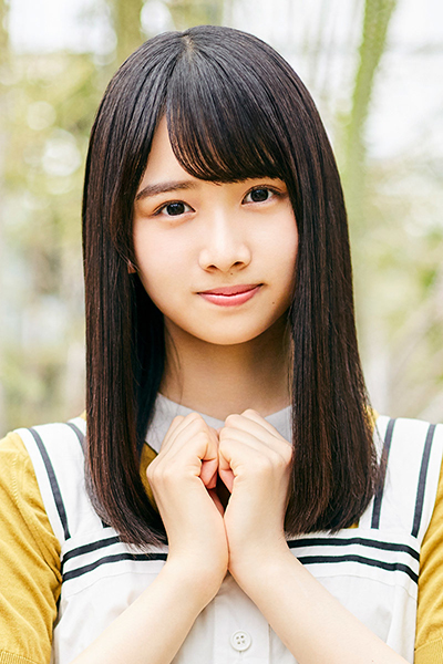 ファイル:2019年日向坂46プロフィール 上村ひなの 2.jpg