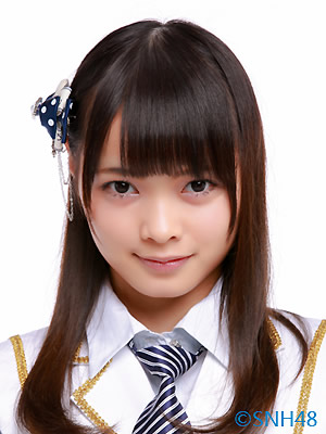 ファイル:2014年SNH48プロフィール 陈问言.jpg