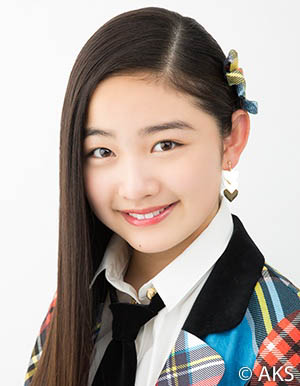 ファイル:2018年AKB48プロフィール 道枝咲.jpg