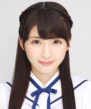 ファイル:2015年乃木坂46プロフィール 井上小百合 2.jpg