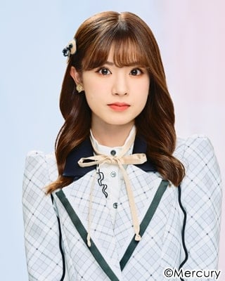 ファイル:2022年HKT48プロフィール 外薗葉月.jpg