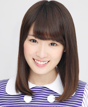 ファイル:2015年乃木坂46プロフィール 高山一実 2.jpg