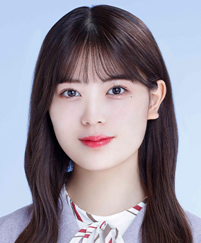 ファイル:2021年乃木坂46プロフィール 岩本蓮加 3.jpg