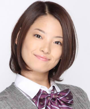 ファイル:2011年乃木坂46プロフィール 岩瀬佑美子 2.jpg