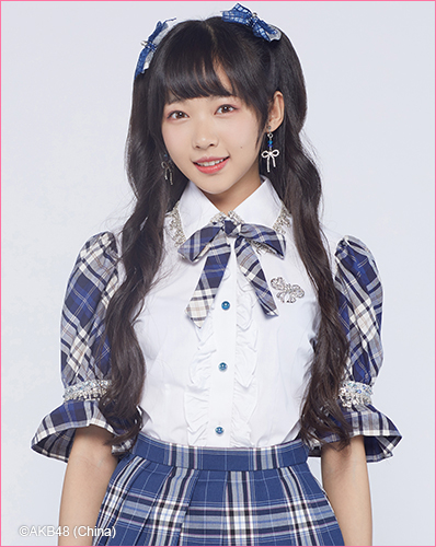 ファイル:2019年AKB48 Team SHプロフィール 李诗绮 1.jpg