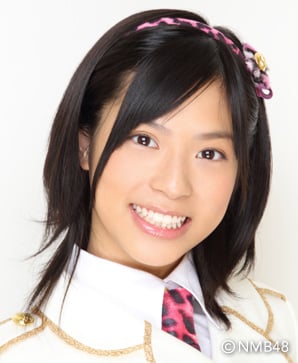 ファイル:2011年NMB48プロフィール 小柳有沙.jpg