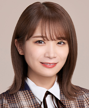 ファイル:2021年乃木坂46プロフィール 秋元真夏 4.jpg