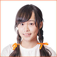 ファイル:2018年TPE48プロフィール 周佳郁.png