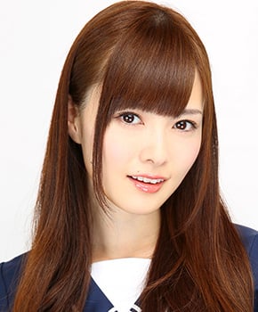 ファイル:2013年乃木坂46プロフィール 白石麻衣.jpg