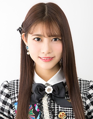 ファイル:2017年AKB48プロフィール 阿部マリア.jpg