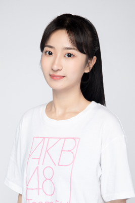 ファイル:2022年AKB48 Team SHプロフィール 郑雨姗 2.jpg
