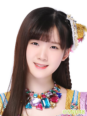 ファイル:2016年SNH48プロフィール 汪佳翎.jpg