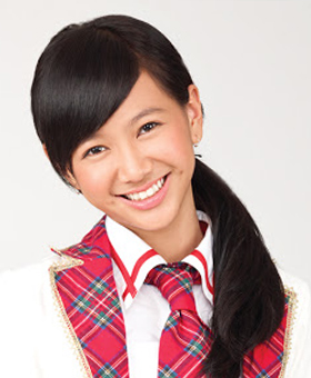 ファイル:2012年JKT48プロフィール Shania Juniantha 0.jpg