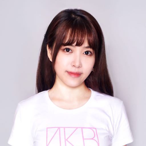 ファイル:2018年AKB48 Team SHプロフィール 毛唯嘉.jpg