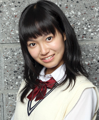 ファイル:2011年乃木坂46プロフィール 中元日芽香.jpg