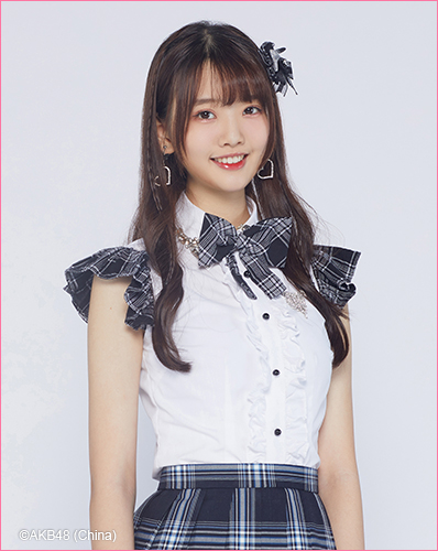 ファイル:2019年AKB48 Team SHプロフィール 朱苓 1.jpg
