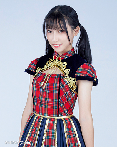 ファイル:2019年AKB48 Team SHプロフィール 施蔼倍 2.jpg