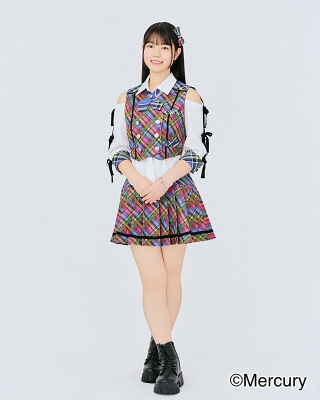 ファイル:2025年HKT48プロフィール 靏川那智 3.jpg