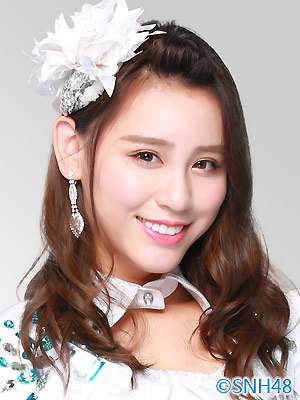 ファイル:2015年SNH48プロフィール 钱蓓婷 3.jpg