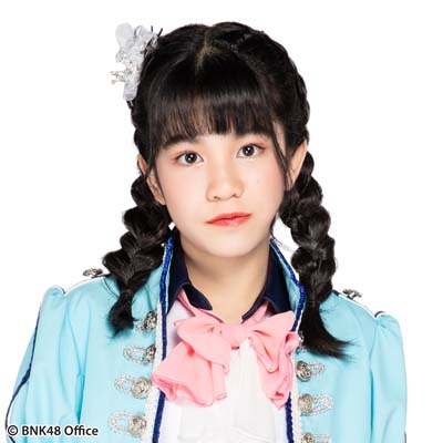ファイル:2018年BNK48プロフィール Ratah Chinkrajangkit 3.jpg
