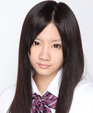 ファイル:2011年乃木坂46プロフィール 畠中清羅 2.jpg