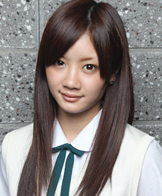 ファイル:2011年乃木坂46プロフィール 畠中清羅.jpg