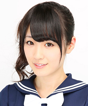 ファイル:2013年乃木坂46プロフィール 高山一実.jpg