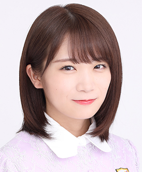 ファイル:2018年乃木坂46プロフィール 秋元真夏.jpg