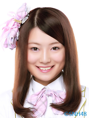 ファイル:2014年SNH48プロフィール 周秋均.jpg