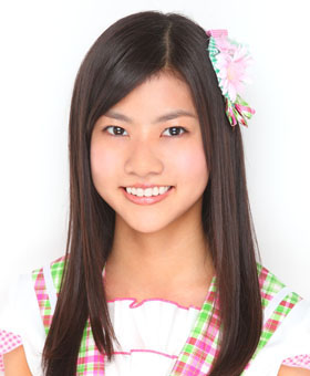 ファイル:2011年AKB48プロフィール 阿部マリア.jpg