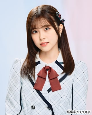 ファイル:2022年HKT48プロフィール 地頭江音々.jpg