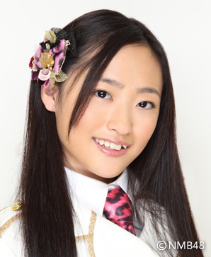 ファイル:2011年NMB48プロフィール 小谷里歩.jpg