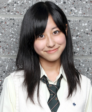 ファイル:2011年乃木坂46プロフィール 斎藤ちはる.jpg
