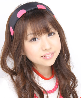 ファイル:2008年AKB48プロフィール 大江朝美 2.jpg