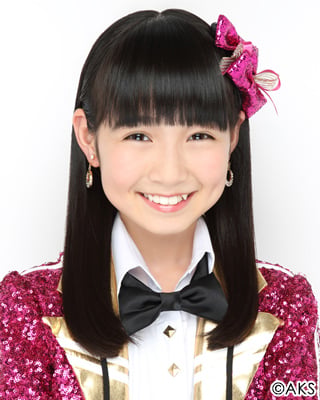 ファイル:2016年HKT48プロフィール 今村麻莉愛.jpg