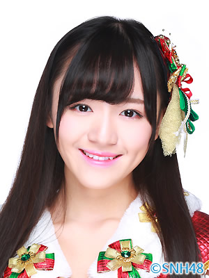 ファイル:2015年SNH48プロフィール 万丽娜 4.jpg