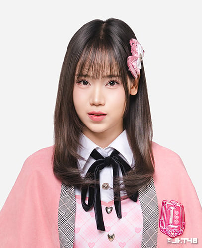 ファイル:2026年JKT48プロフィール Aurhel Alana 3.jpg