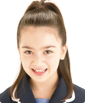 ファイル:2006年AKB48プロフィール 奥真奈美.jpg