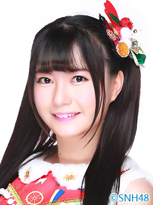ファイル:2015年SNH48プロフィール 张雨鑫 4.jpg