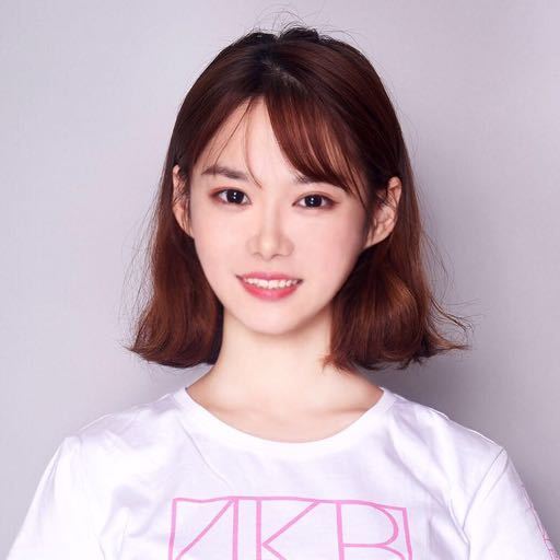 ファイル:2018年AKB48 Team SHプロフィール 戴紫嫣.jpg