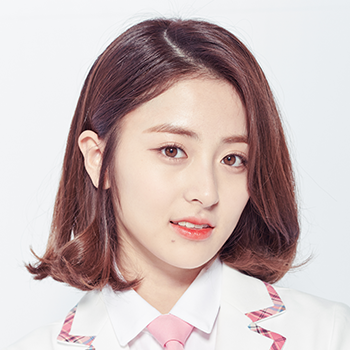 ファイル:2018年PRODUCE48番組プロフィール Huh Yoon Jin.png