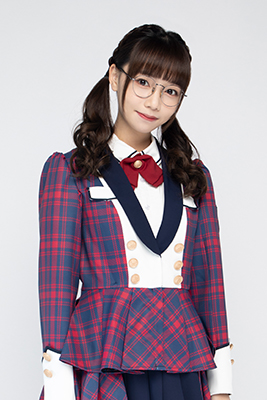 ファイル:2021年AKB48 Team SHプロフィール 沈莹 4.jpg