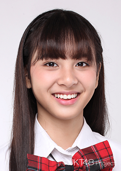 ファイル:2018年JKT48プロフィール Azizi Asadel 1.jpg
