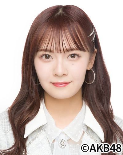 ファイル:2022年AKB48プロフィール 湯本亜美.jpg