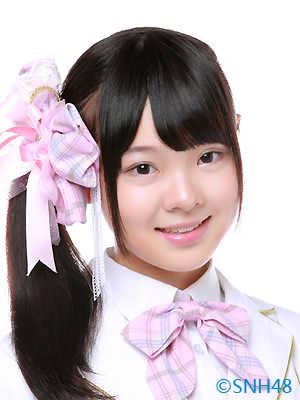 ファイル:2014年SNH48プロフィール 陈怡馨.jpg