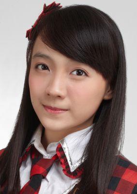 ファイル:2015年JKT48プロフィール Sofia Meifaliani.jpg
