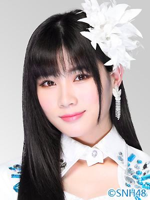 ファイル:2015年SNH48プロフィール 陈观慧 3.jpg