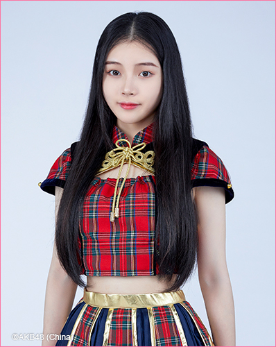 ファイル:2019年AKB48 Team SHプロフィール 王俞然 2.jpg